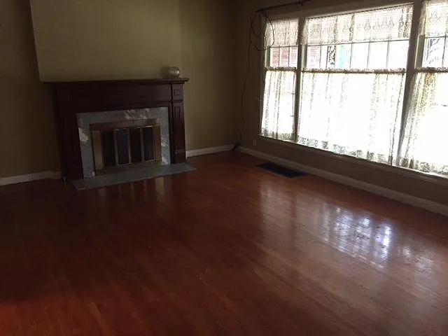 125 S Parkwood Ln — Photo 4