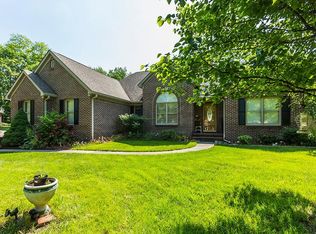 2241 Woodlawn Way, Paris, KY