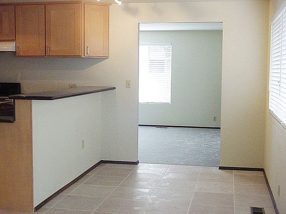 3rd image of 5903 156th Ave NE