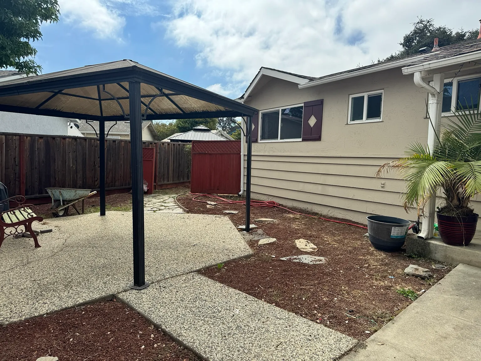 3 bed, 1248 sqft, $3,750 — Photo 2