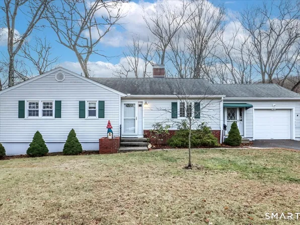 7 Mohawk Circle, Danbury, CT 06811
