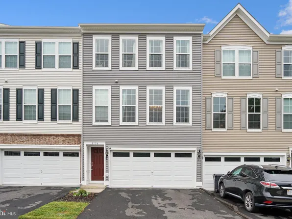 8156 Agnes Ln, Manassas, VA 20111