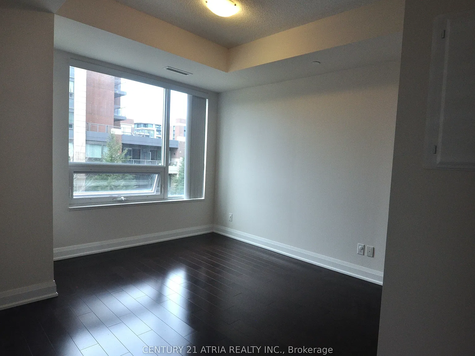 1 bed, $2,330 — Photo 4