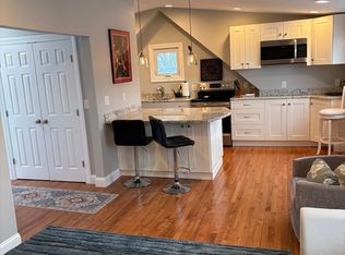 97 Washington St APT 3, Gloucester, MA 01930