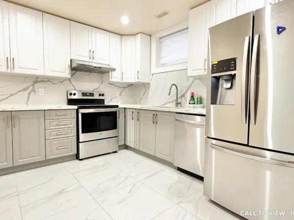 35 Mackinac Cres #2, Toronto, ON M1J 1P8