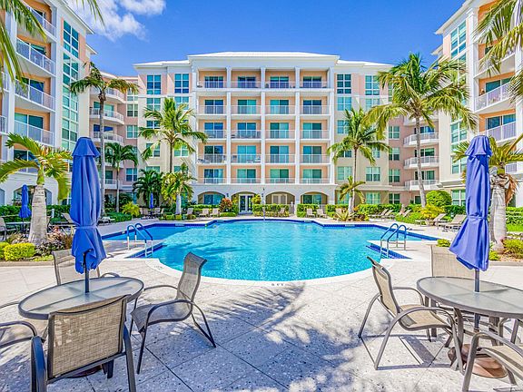 4th image of 802 W Windward Way #208