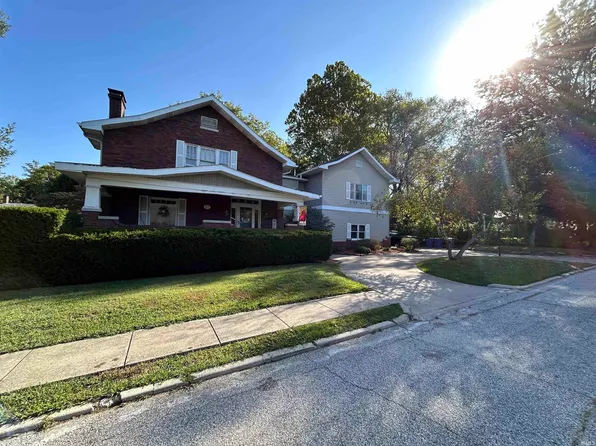 1322 Audubon Rd, Vincennes, IN 47591