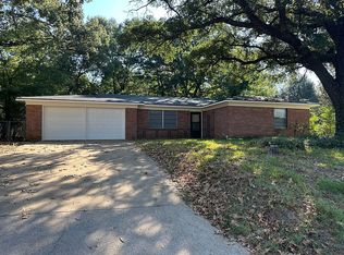 1602 Berry Ln, Longview, TX 75602