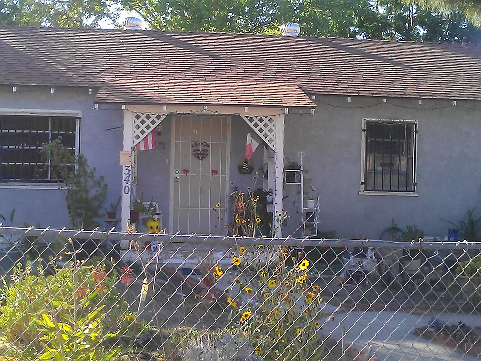 1st image of 340 Brown St