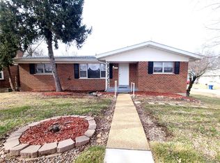 1361 N Florissant Rd, Saint Louis, MO 63135