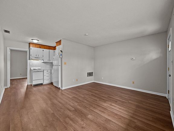 5th image of 21C Sophia Dr