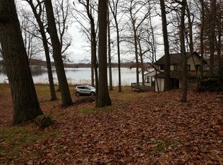 1910 Hemlock Crest Dr, Quincy, MI 49082