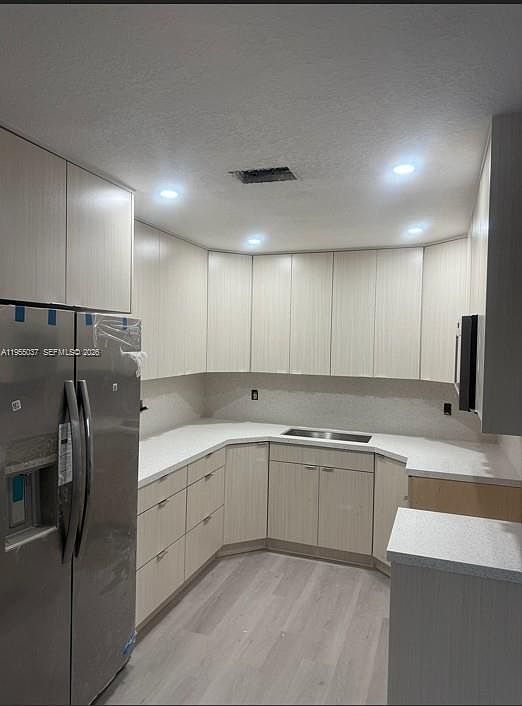 1st image of 3021 W 76th St #C-201