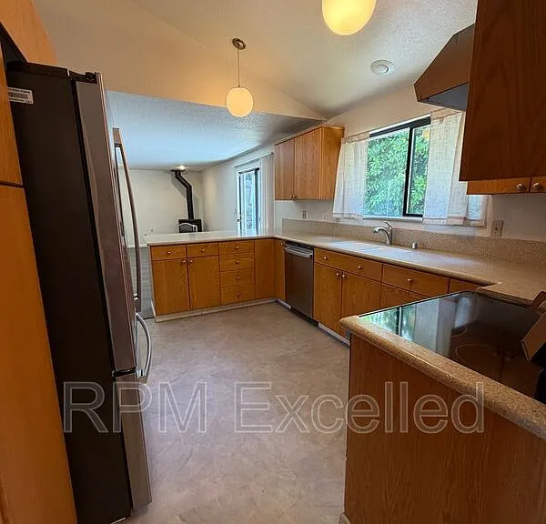 6135 36th St SE — Photo 10