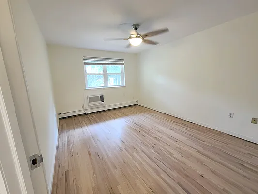 Rented by Oxford Property Group | media 20