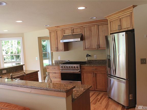 4th image of 4032 Ray Nash Dr NW