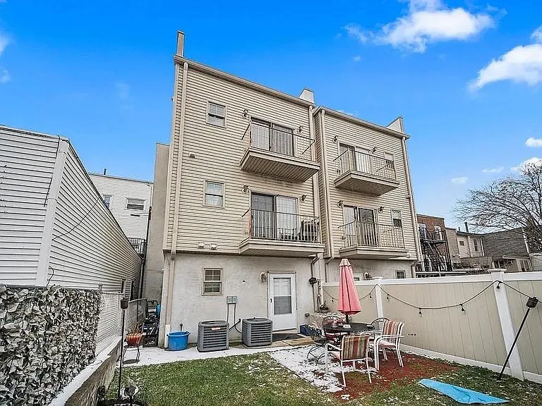 41 Wright Ave #2 — Photo 17
