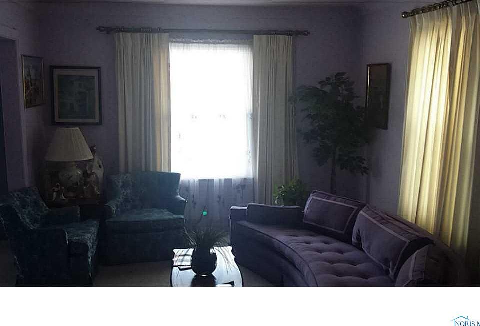 2nd image of 1559 Indiana Ave