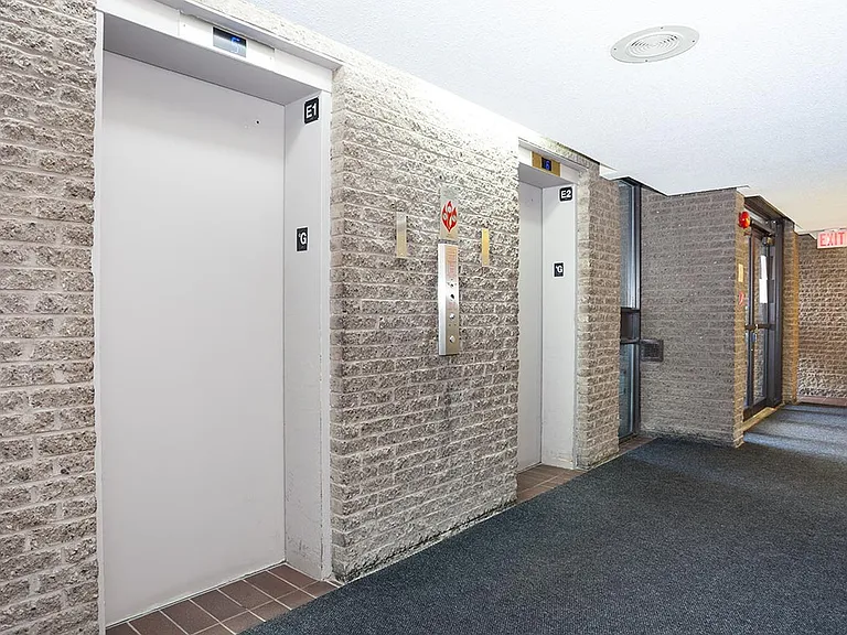 3301 Uplands Dr — Photo 7