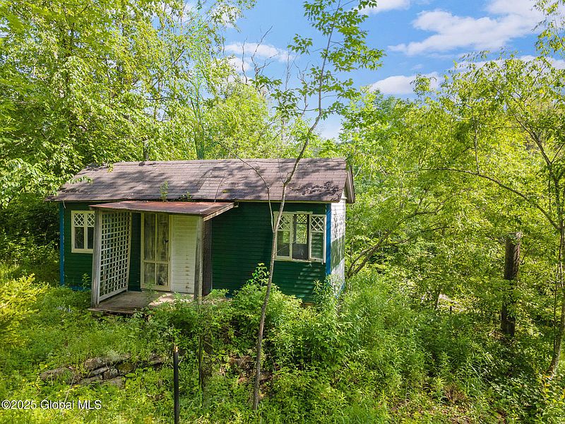 4th image of 616 Enid Road