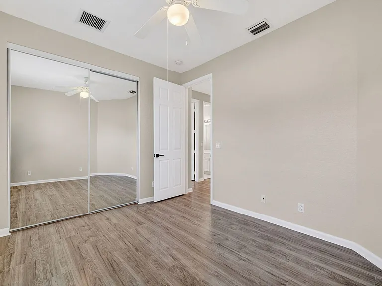 2237 SW Newport Isles Blvd — Photo 38