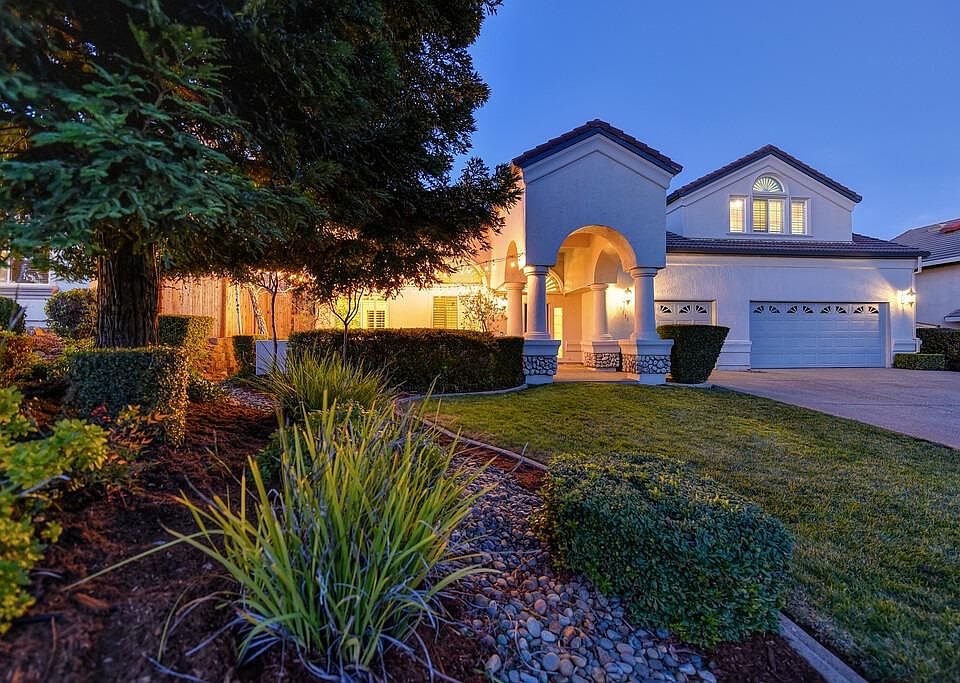 1st image of 1111 Crestline Cir