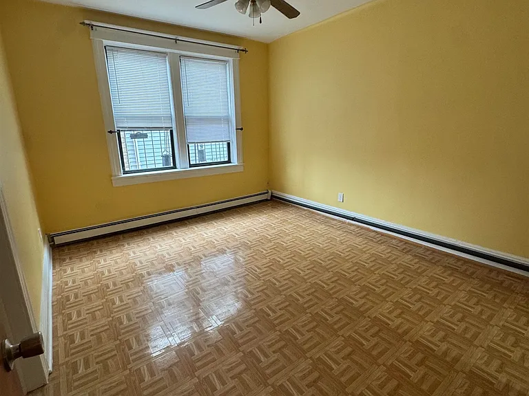 721 Kennedy Blvd — Photo 8