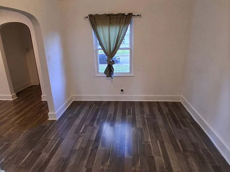 1805 Kent St — Photo 5
