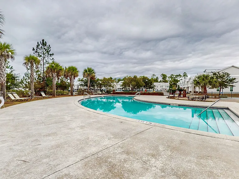 226 Date Palm Ln — Photo 31