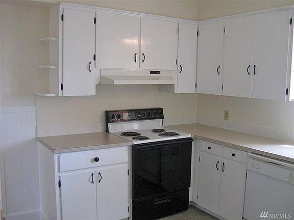 5th image of 1202 Jefferson St