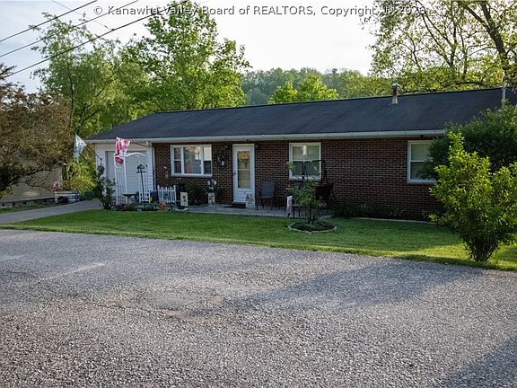 2nd image of 1807 Maple Dr