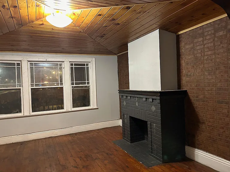 290 7th St #1 — Photo 11