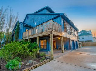 214 Narcissus Rd, Clear Lake Shores, TX 77565