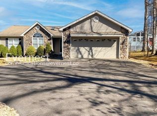 103 Winchester Ln, Locust Grove, VA 22508