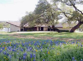 1918 Williams Lakeshore, Kingsland, TX 78639