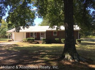 325 Walter Chambers St, Eden, NC 27288