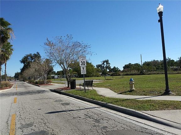 4th image of 200 Avenue T NE