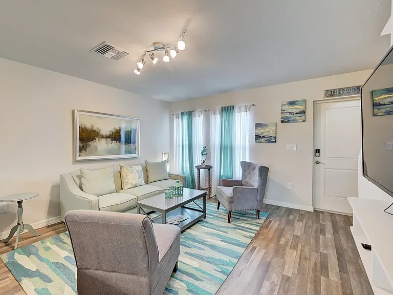 23380 Rosewood Ave — Photo 3