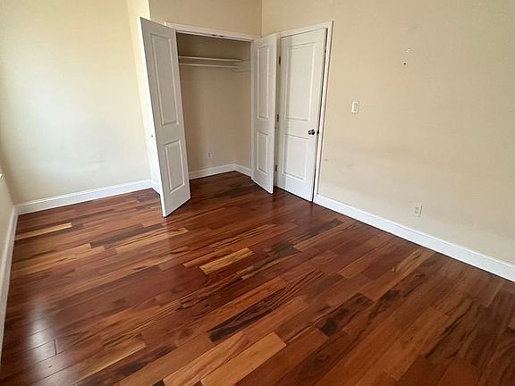 3rd image of 1637 S Broad St Floor 3F