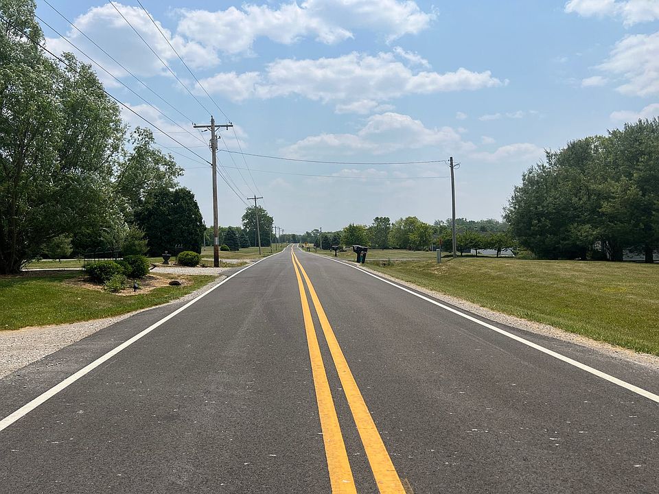 2nd image of 1980 River Rd