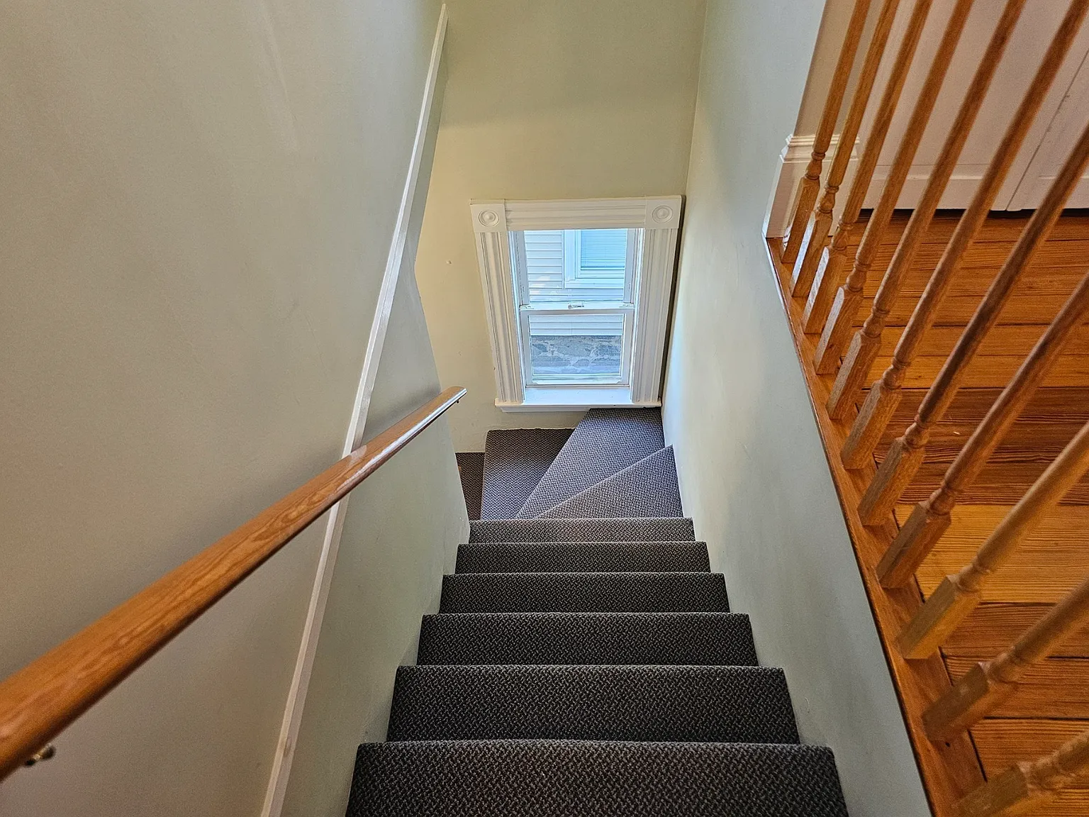 2 bed, 946 sqft, $3,250 — Photo 2