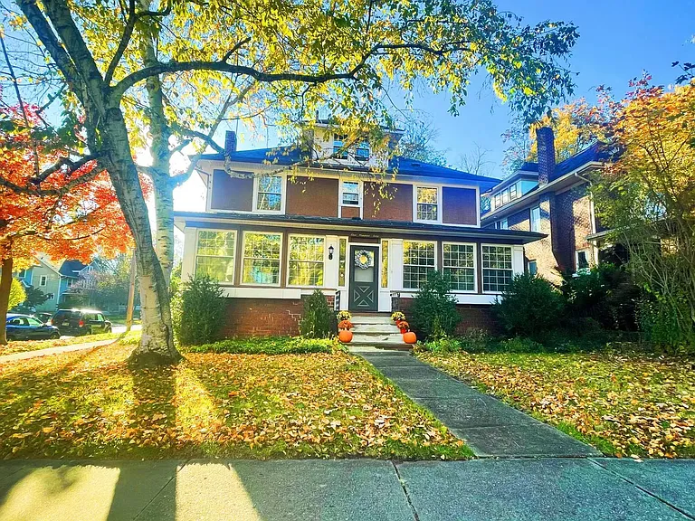 140 Edgerton Rd — Photo 3