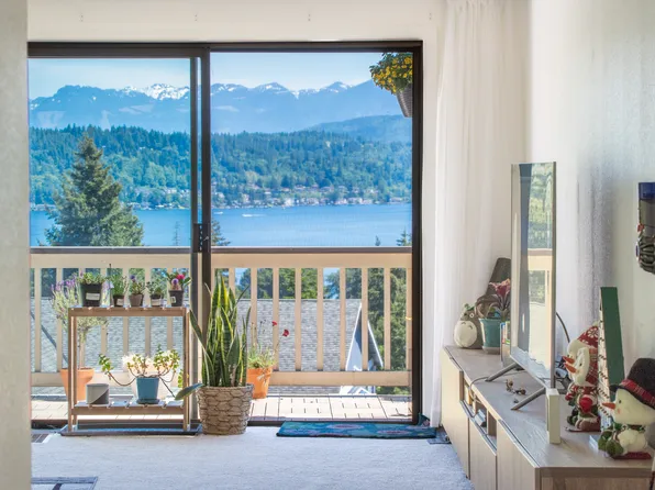 3404 161 St SE #64, Bellevue, WA 98008