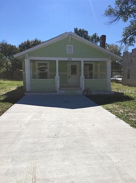 1st image of 212 Avenue H SE