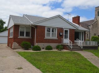 18118 Wentworth Ave, Lansing, IL