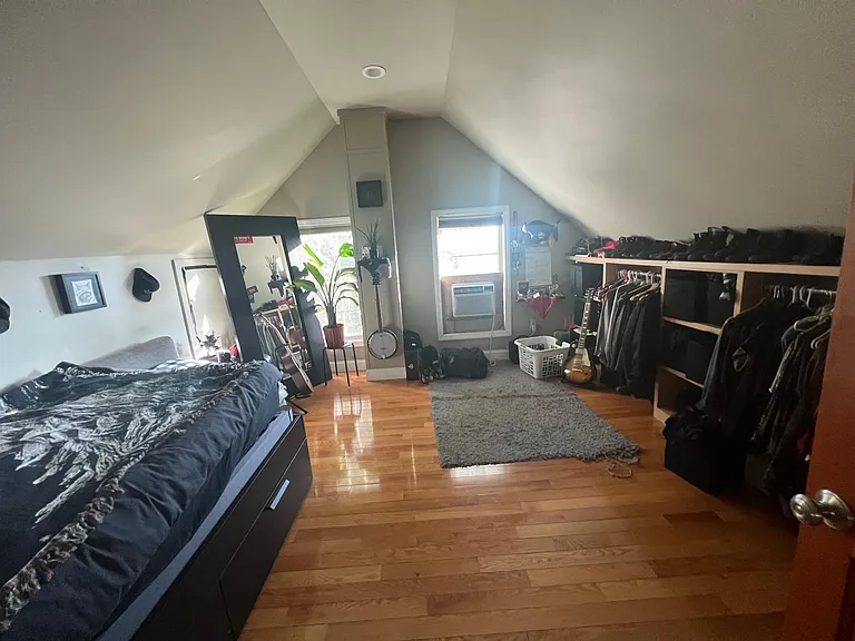34 Forest St #3 — Photo 4