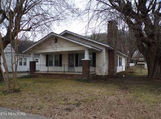 211 S Chamberlain Ave, Rockwood, TN 37854