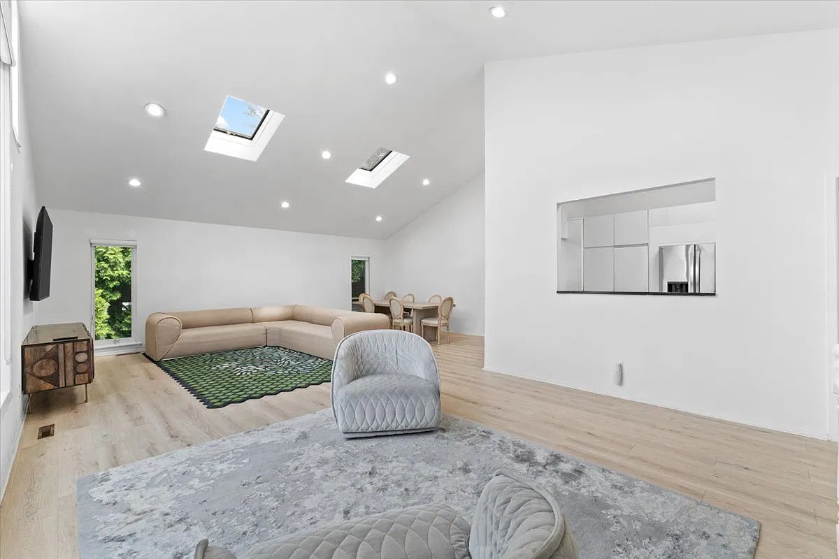 5 bed, 1764 sqft, $7,700 — Photo 4