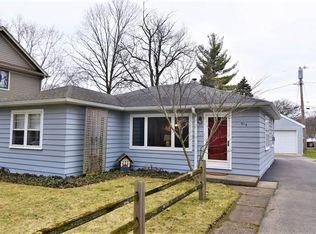 515 Locust Ave, Geneva, IL 60134