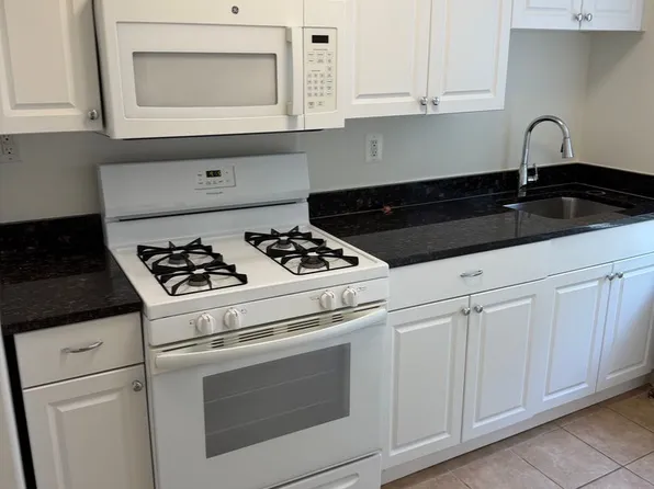 4111 Nicholson St APT 7, Hyattsville, MD 20782